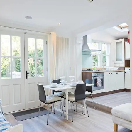Luxury Quiet 2 Bedroom With Garden In Central Rathmines Lei7k20 아파트 더블린