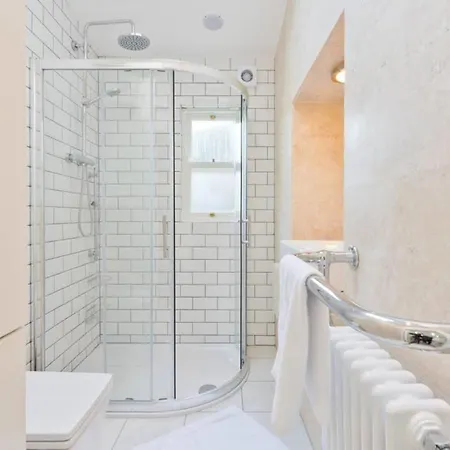 아파트 Luxury Quiet 2 Bedroom With Garden In Central Rathmines Lei7k20 *