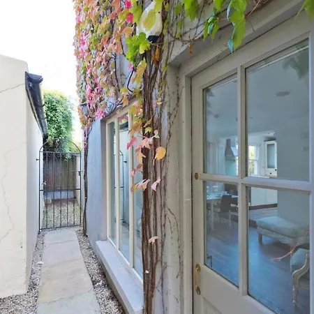 Luxury Quiet 2 Bedroom With Garden In Central Rathmines Lei7k20 아파트