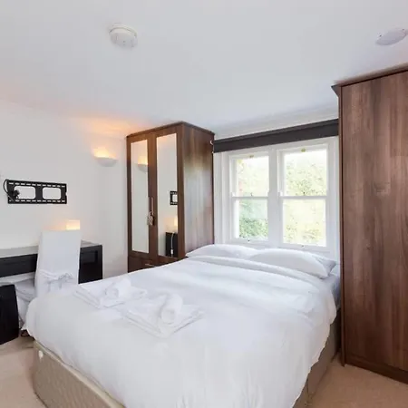 Luxury Quiet 2 Bedroom With Garden In Central Rathmines Lei7k20 더블린