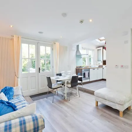 Luxury Quiet 2 Bedroom With Garden In Central Rathmines Lei7k20 * 더블린