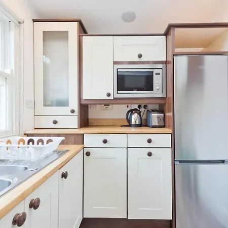 아파트 Luxury Quiet 2 Bedroom With Garden In Central Rathmines Lei7k20 *